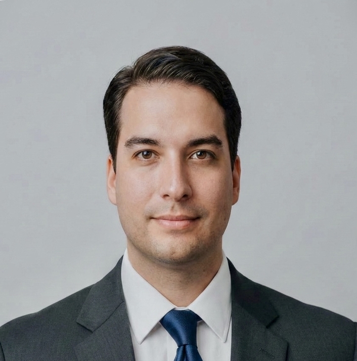 Kevin Romero is the Founder and CEO of Gloov Outsourcing